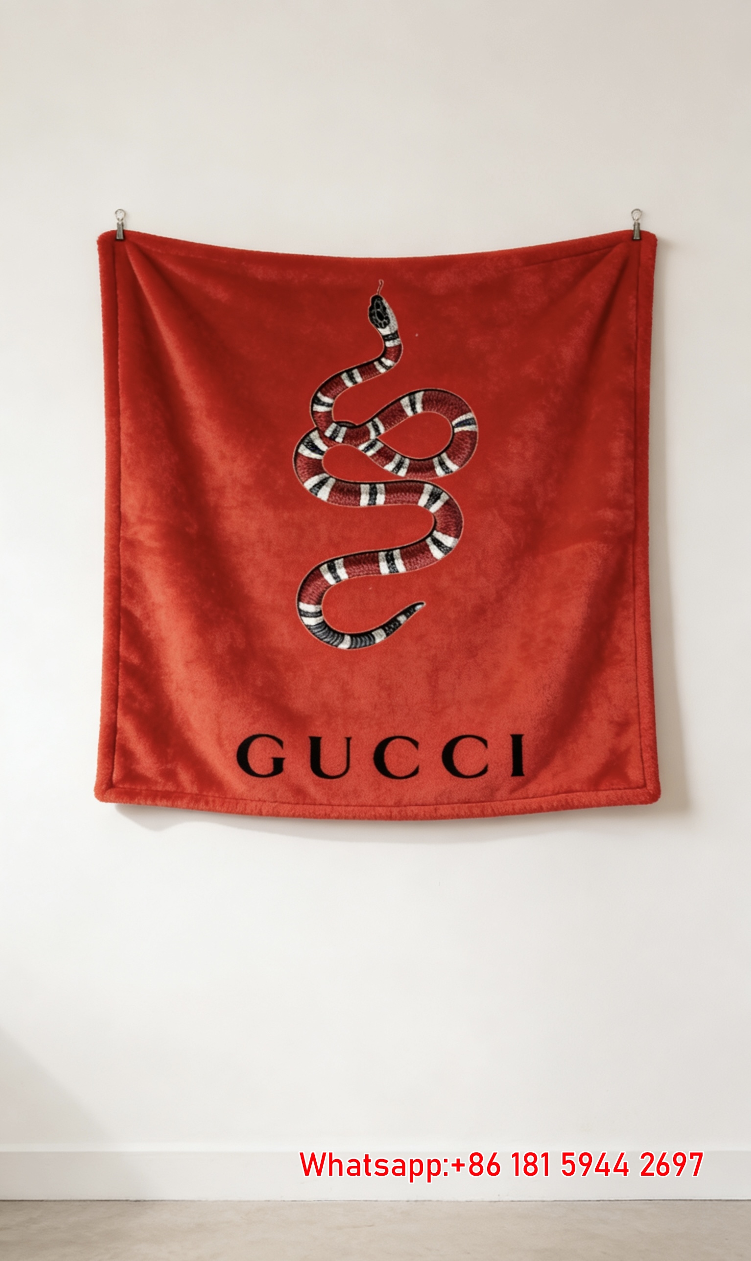 Iconic Red Snake Gucci Flannel Blanket Gucci Signature Snake Art Decor Throw blankets IMG_2647